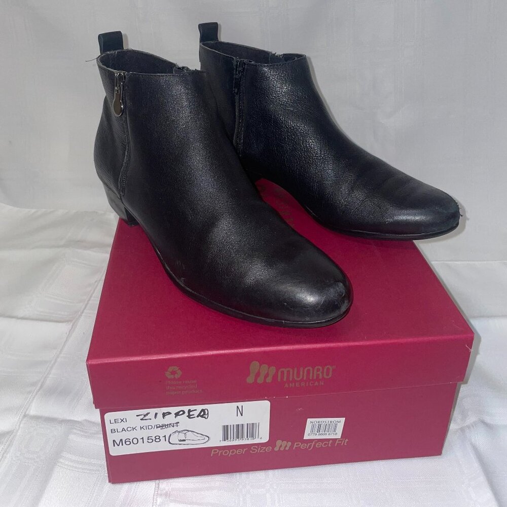 Munro American  Women's Zippered Ankle Boot, Black, Size 9N